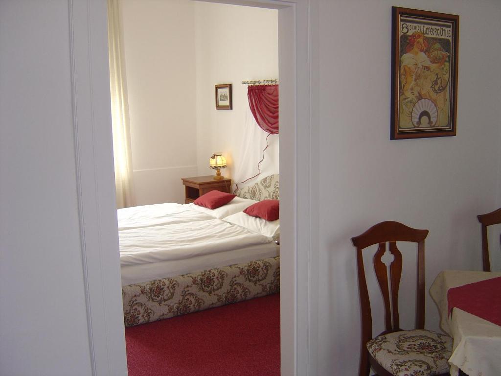 Hotel Excellent براغ الغرفة الصورة